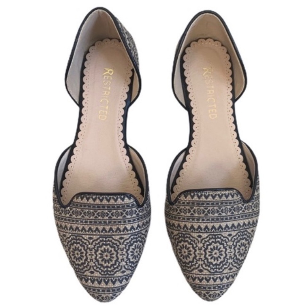 Restricted Women’s Flats